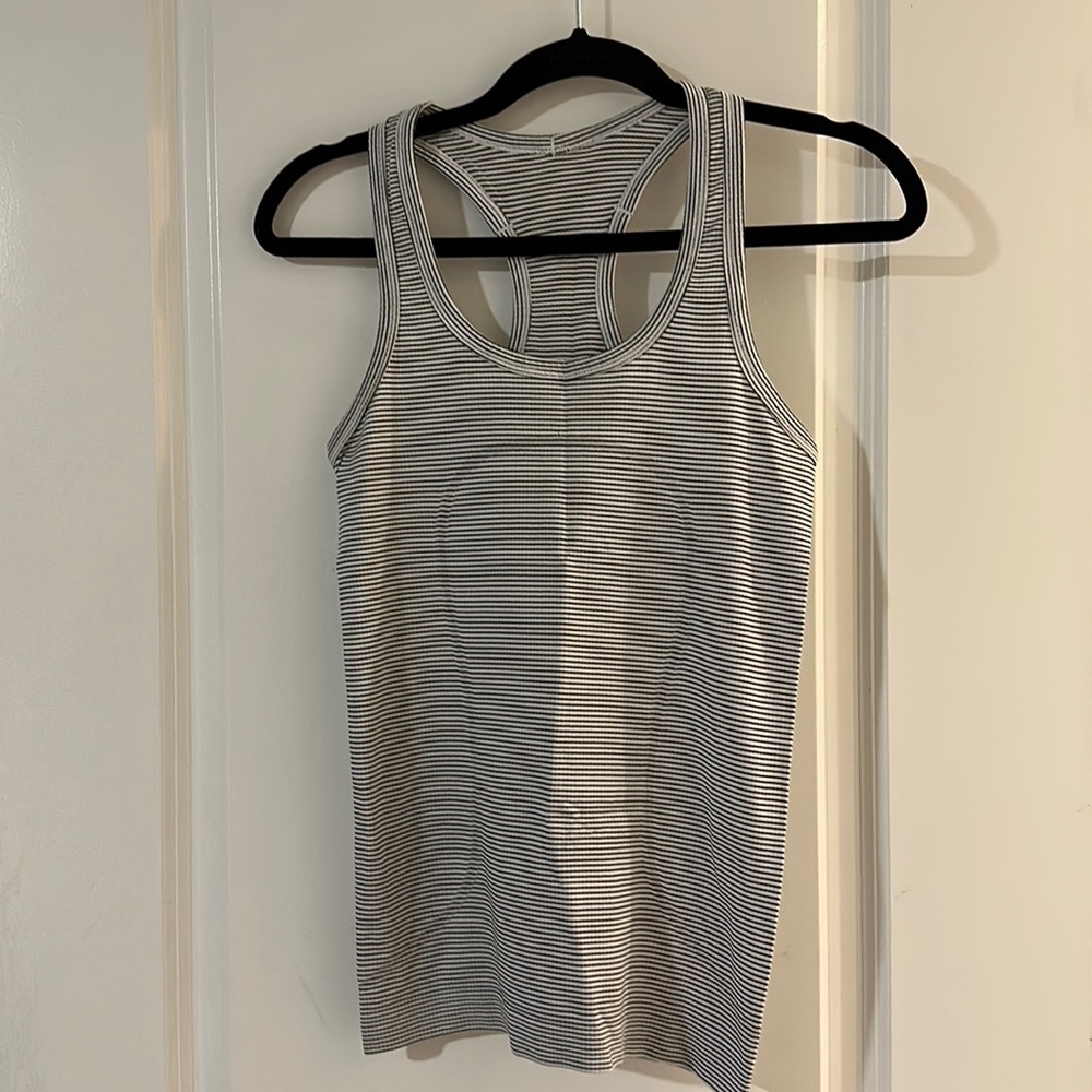 Lululemon Swiftly Tech Razorback Tank